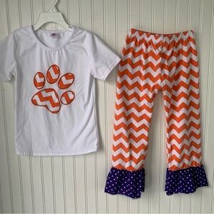 Cornice Co Girls (XL) Set with Orange and Purple Chevron Design